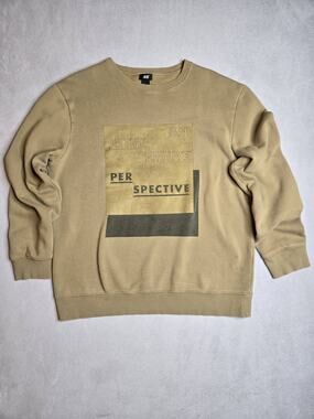 H&M Men's Graphic Sweatshirt "An Alternative Perspective" Khaki Brown Beige Size